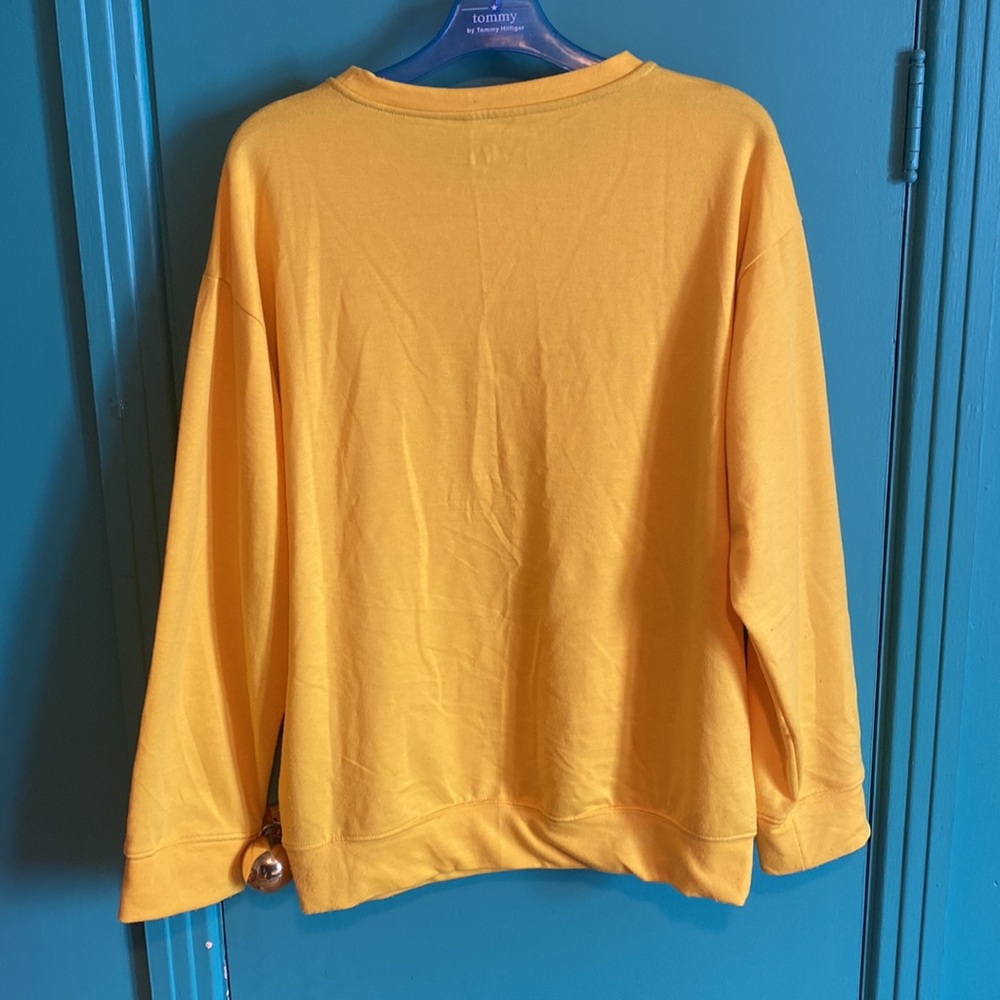 Happy Sweater! - Picture 5 of 5